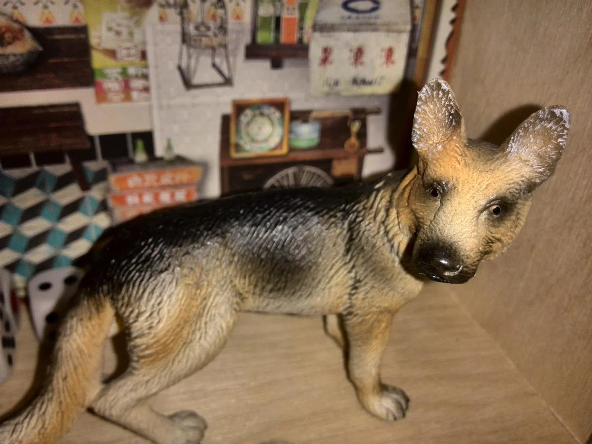 The P6 has a minimum focus distance of about 4cm letting you get really close to your subject.