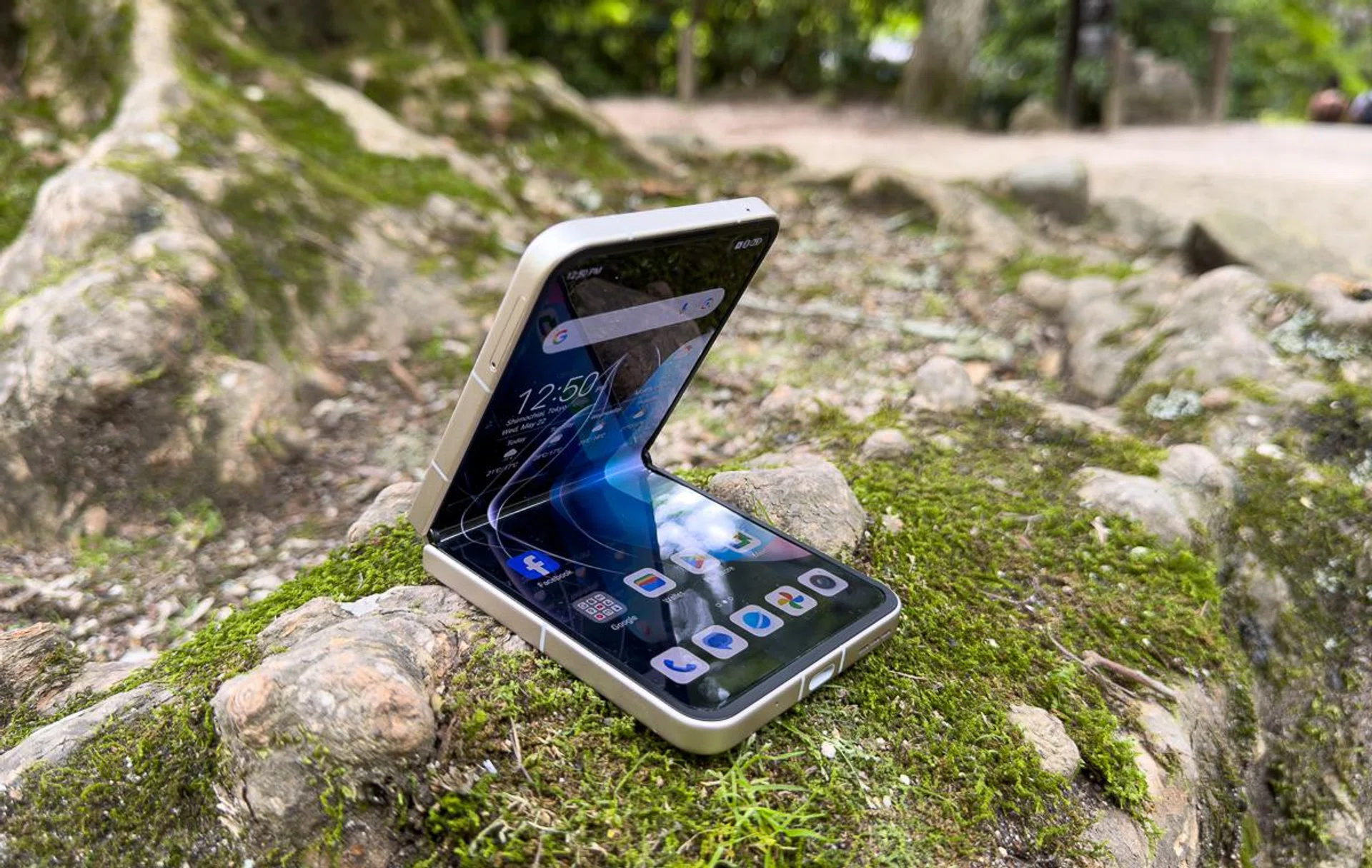 Nubia Flip 5G, half folded.