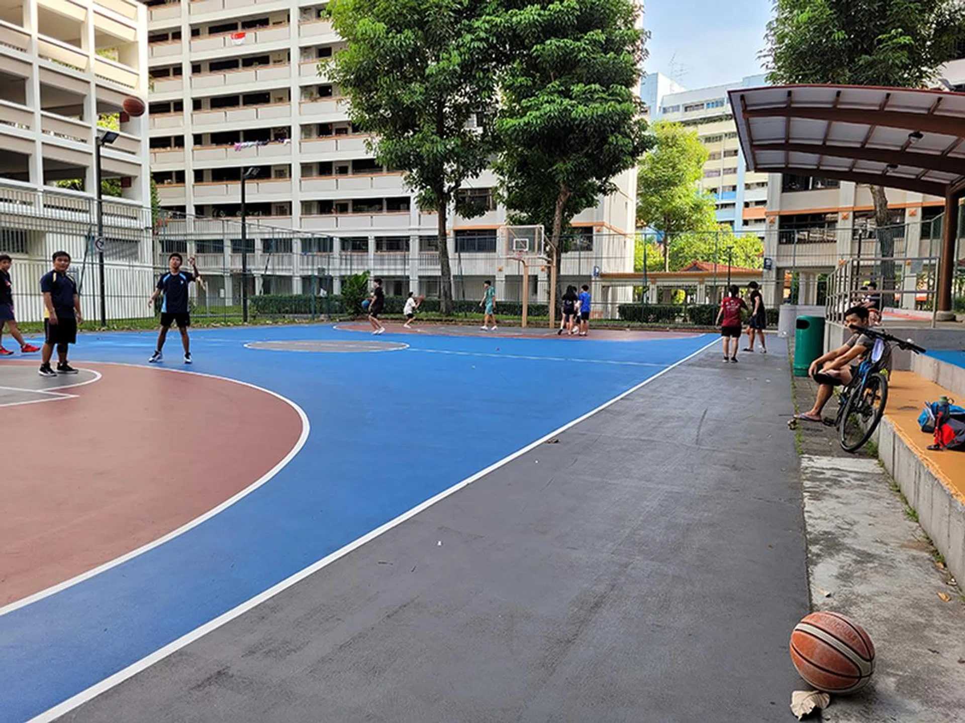 Main camera at no zoom.