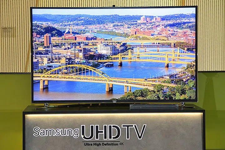 The F9000 series also does 4K, and comes in two screen sizes: 55 and 65-inch. But they're LED edge-lit TVs, compared to being LED backlit that the S9 sports.