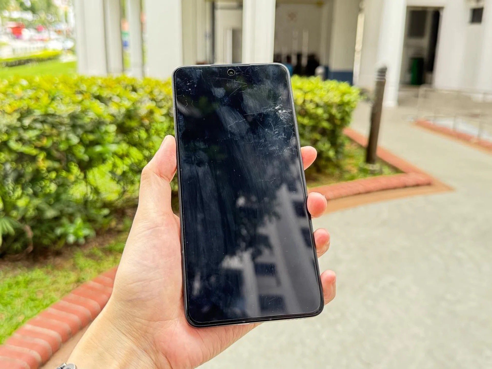 Note the major scuffs on the right side. Photo: HWZ.