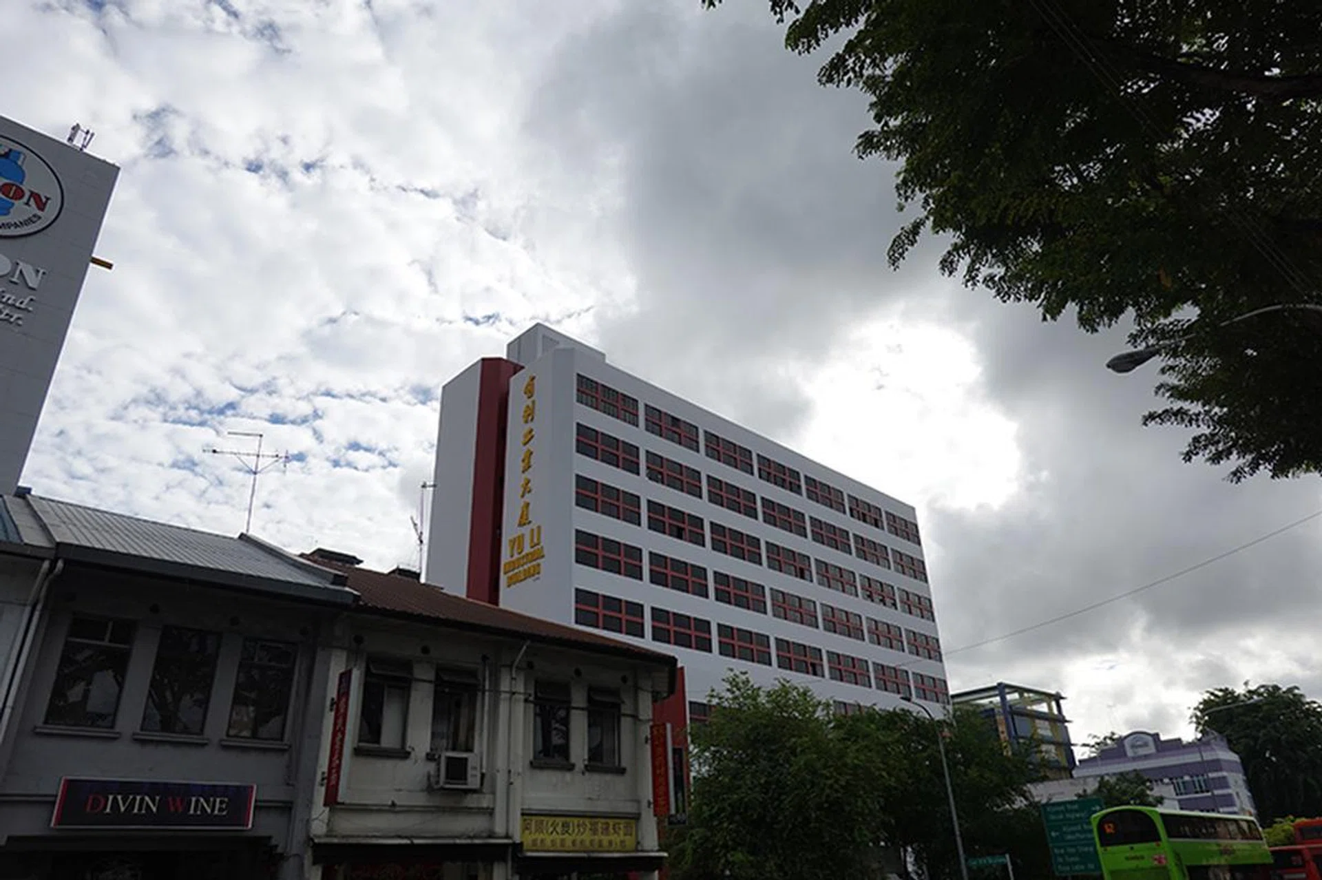 24mm at f/4.5,1/1000s, ISO125