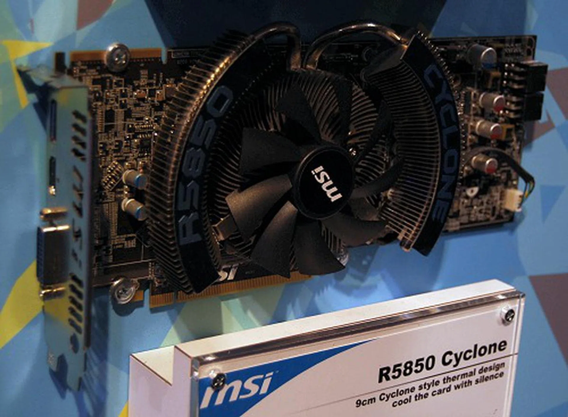 CES 2010: Show Floor Coverage (Part 3) | HardwareZone Singapore