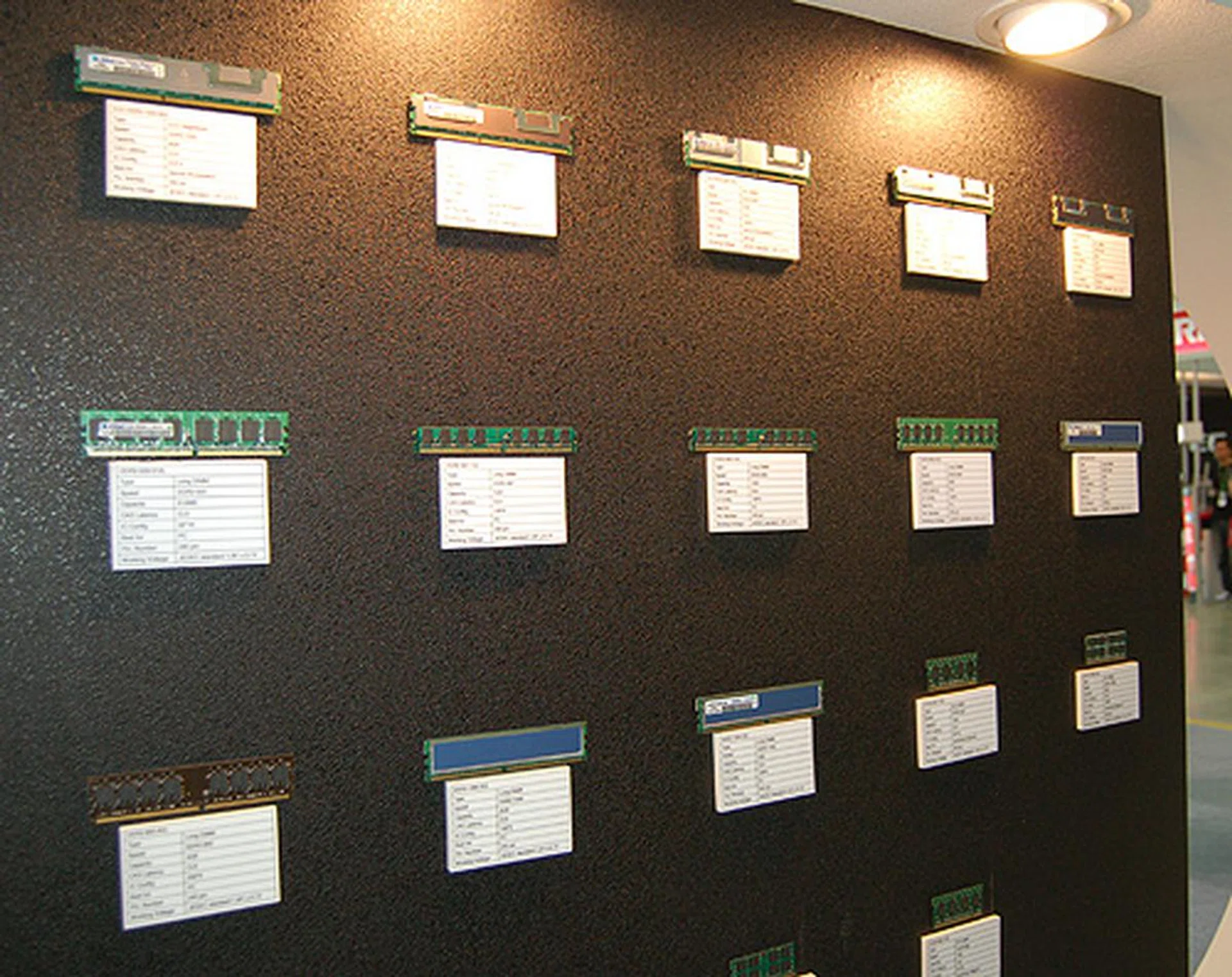 Albatron offers loads of memory too, in both DDR2 and DDR3 formats and in a variety of speeds.