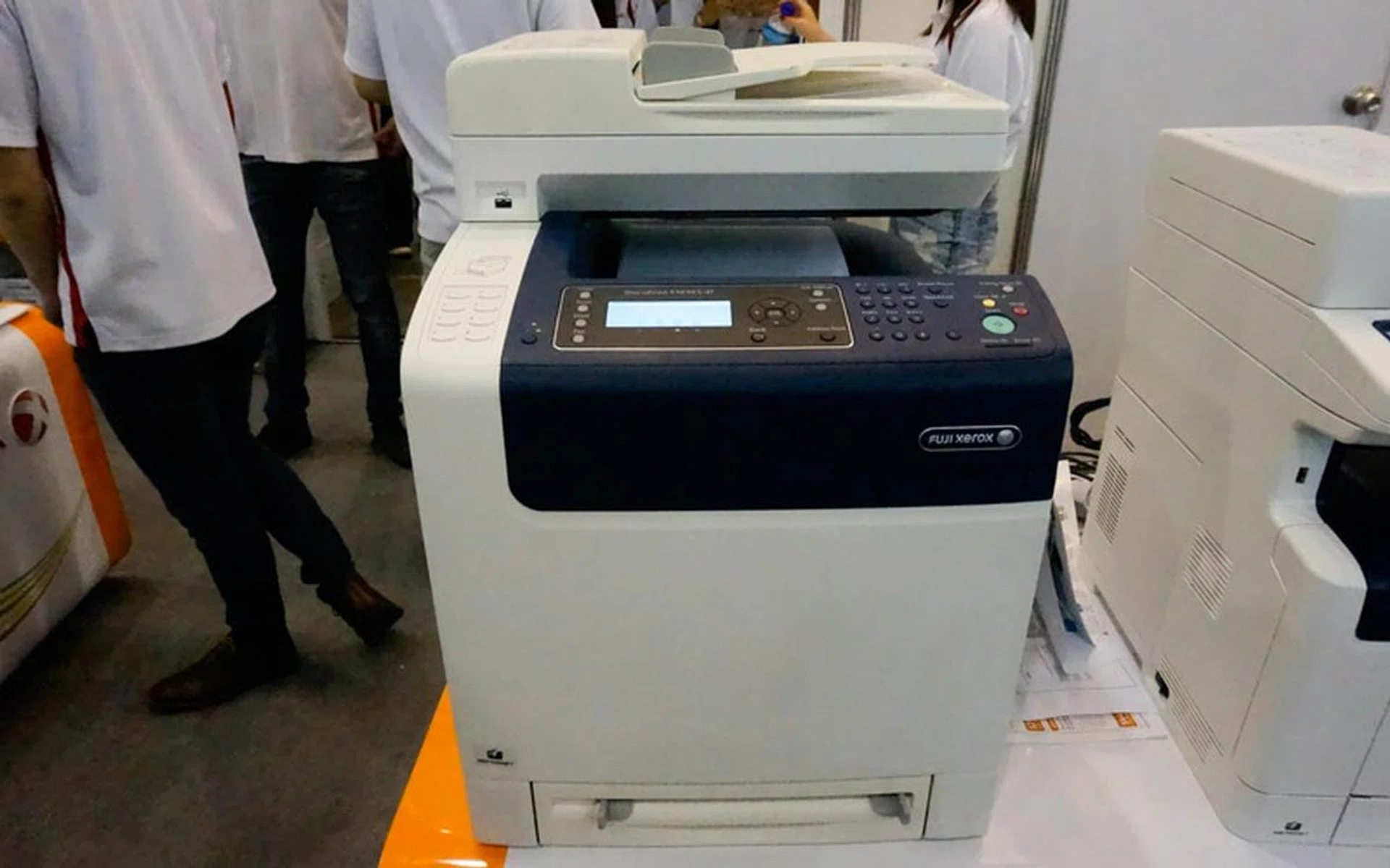 The DocuPrint CM305 df is an A4 Color Multifunction Laser Printer that does Print/Scan/Copy/Fax and has a 23ppm mono/color print speed. It’s one of Fuji Xerox’s best sellers for business owners and comes bundled with DocuWorks OCR software. Get this at the show for $599 (usual price $799) and you’ll get $70 of Fairprice vouchers, servicing worth $100, a 2 year warranty, and a wireless router (worth $39) free. 