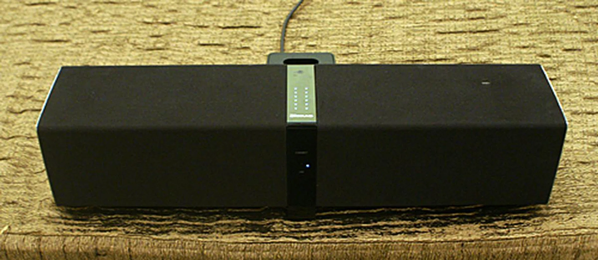 The dock featured on the D5x is also capable of charging your iPhone or iPod while it is in use. Another convenient feature of the speakers is the ability to control absolute volume using your smartphone.