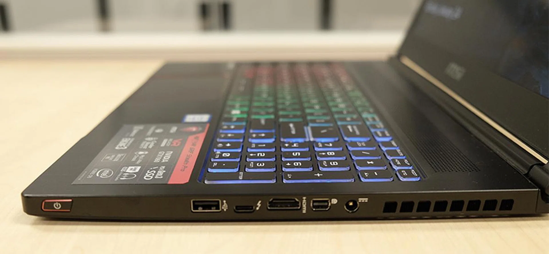 MSI GS63VR 6RF Stealth Pro