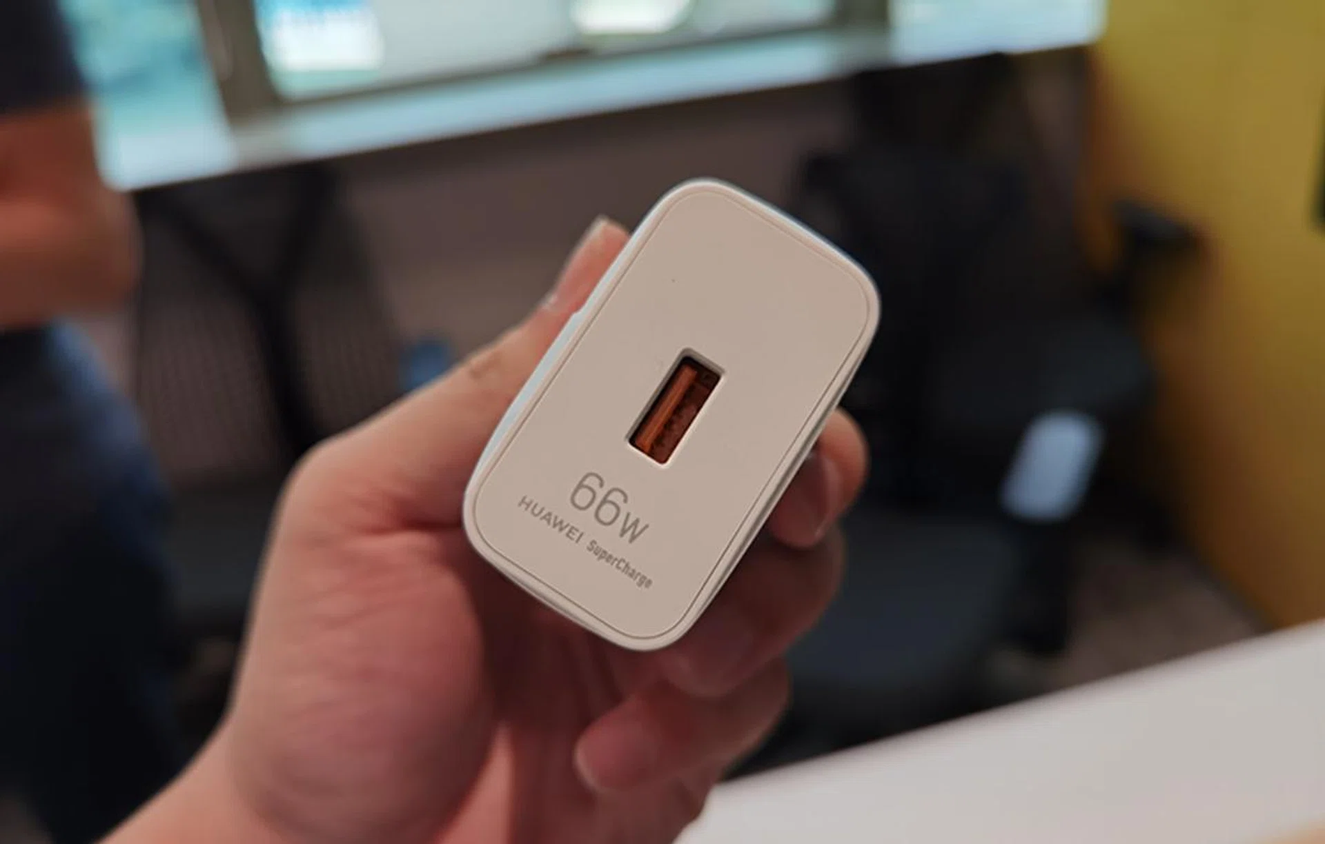 Yes, that's a 66W SuperCharge wired charging adapter bundled in the box to match the Mate 40 series' new speedier charging rate.