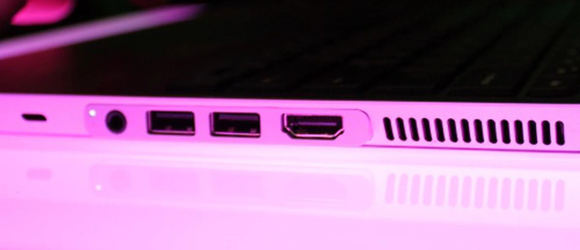 Two USB ports and a HDMI output on the right side of the ENVY 13. No internal optical drive in case you're wondering. 