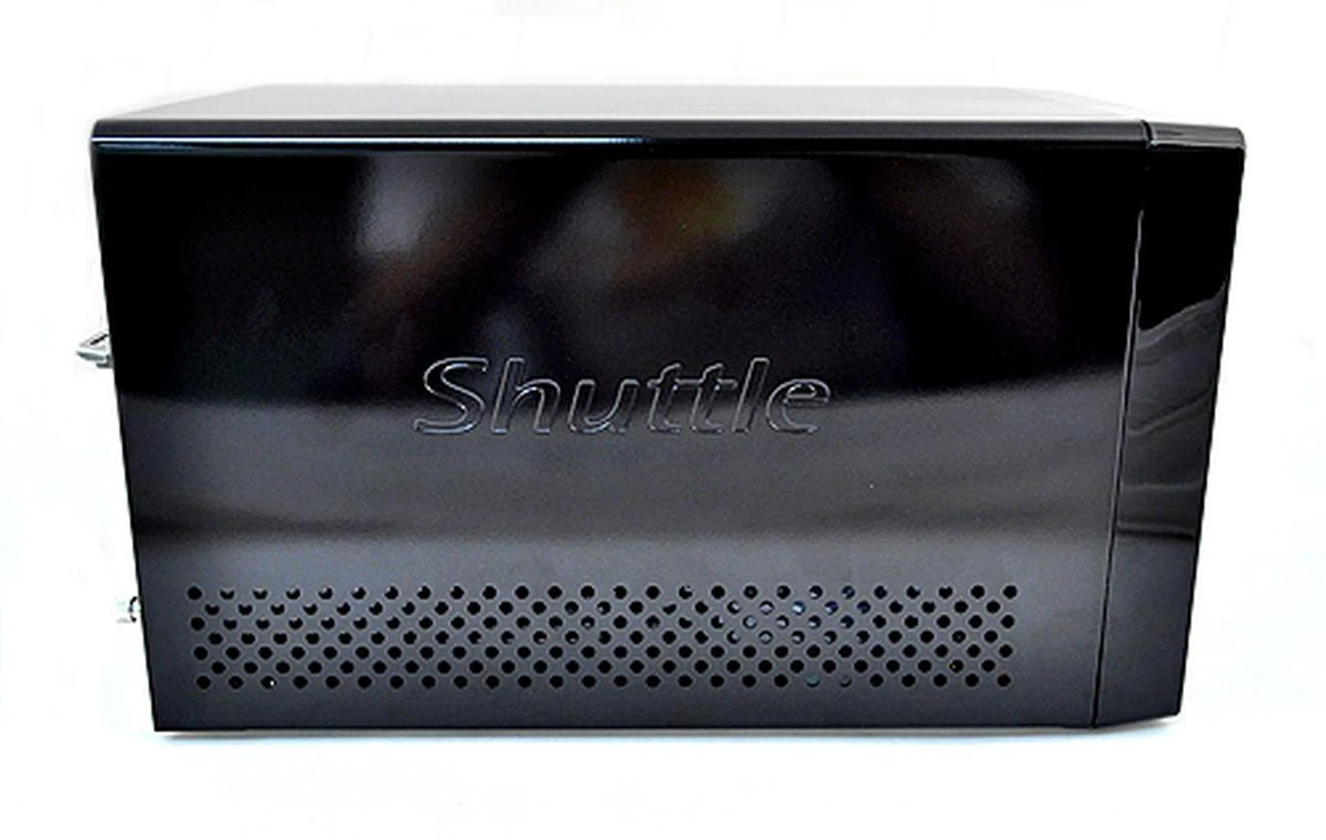 The entire Shuttle X58H7 is glossy. Even the sides. This makes it a magnet for fingerprints and smudges too.