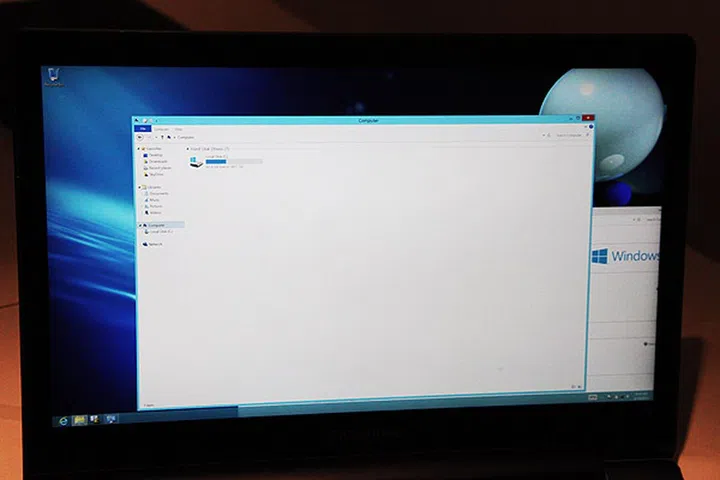 The QHD+ screen on the ATIV Book 9 Plus makes icons and text appear tiny in Windows 8, but there is a Zoom Scale option native to the OS that allow you to tweak their appearance.
