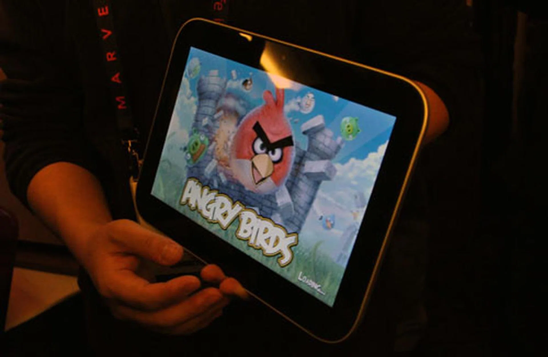 Lenovo also showed off a demo unit of the LePad, which uses an OS that's based on Android Froyo (2.2) but not running Froyo. The UI seemed pretty smooth, and you could run Android apps like Angry Birds on it. Appearance wise it looks quite close to the Apple iPad, especially since it has a similar Home button that's located to where Apple's Home button would be if the LePad were an iPad.