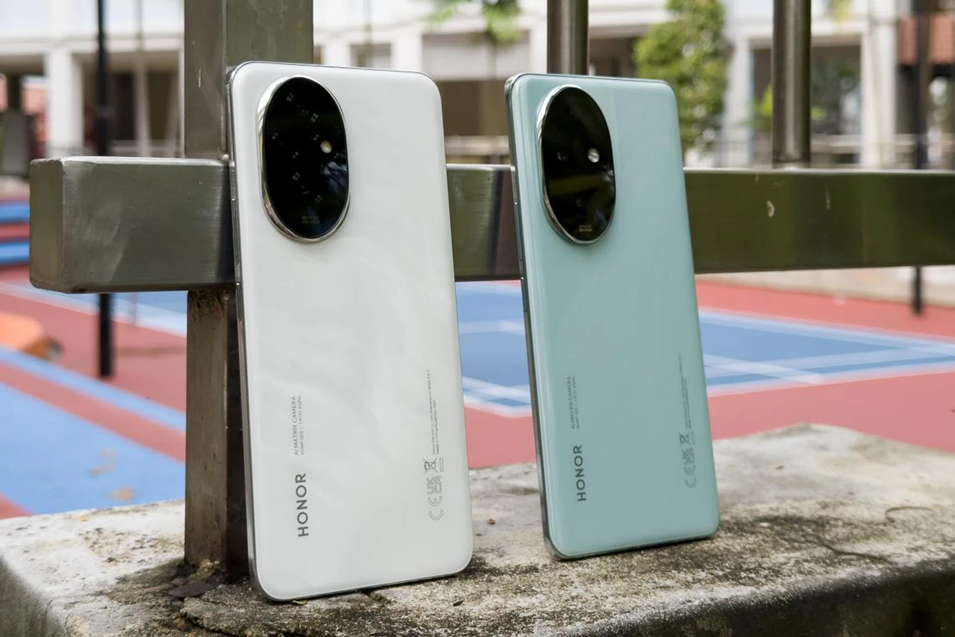 Left to right: Honor 200, Honor 200 Pro. Photo: HWZ.