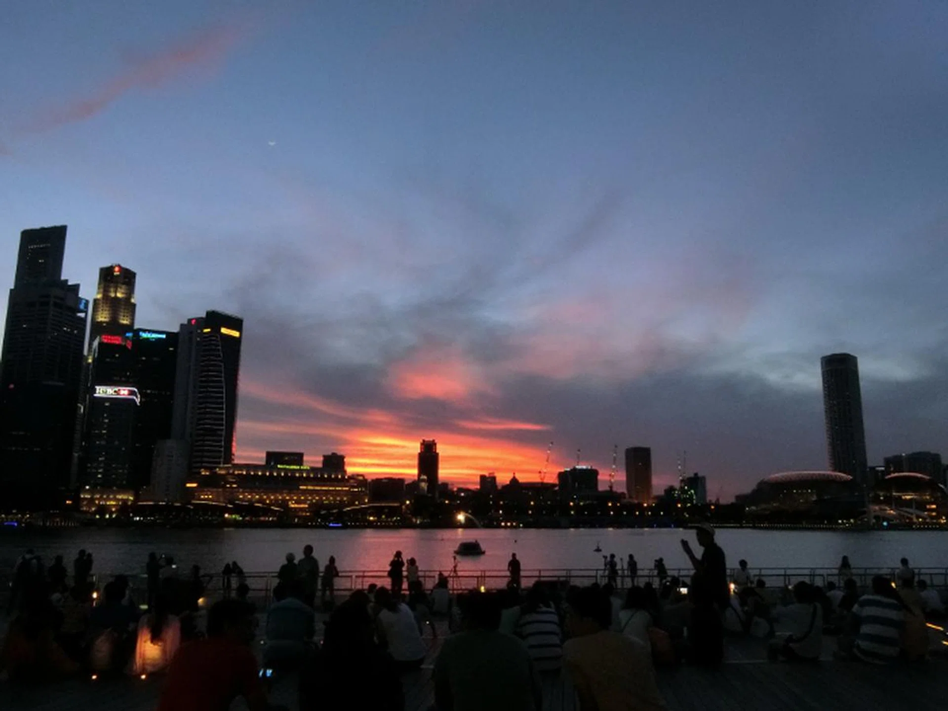 f/5.6 at 28mm, 1/60sec, ISO1250