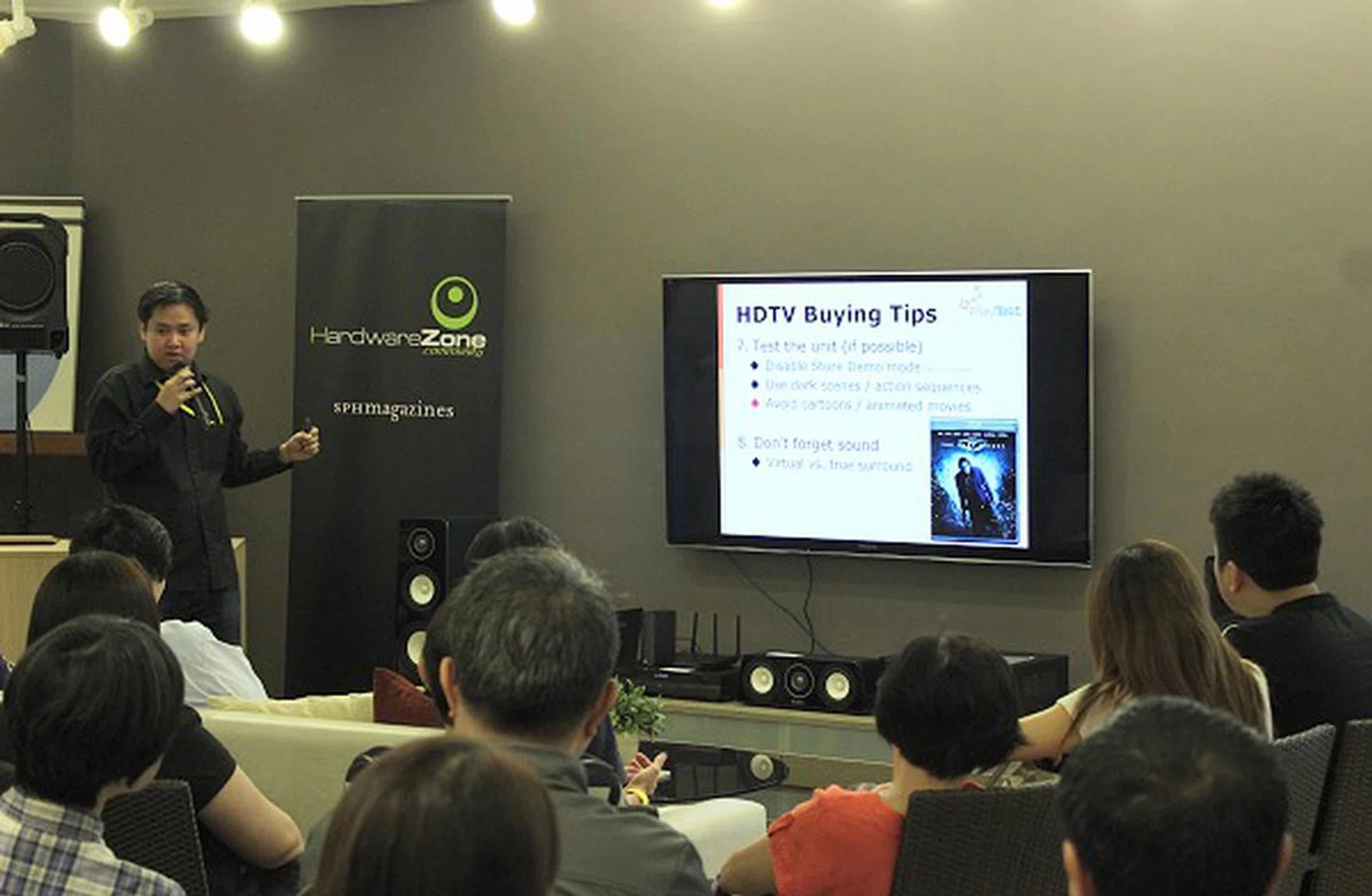 HardwareZone Associate Editor, Ng Chong Seng giving some tips to the audience on buying the latest HD TV sets.