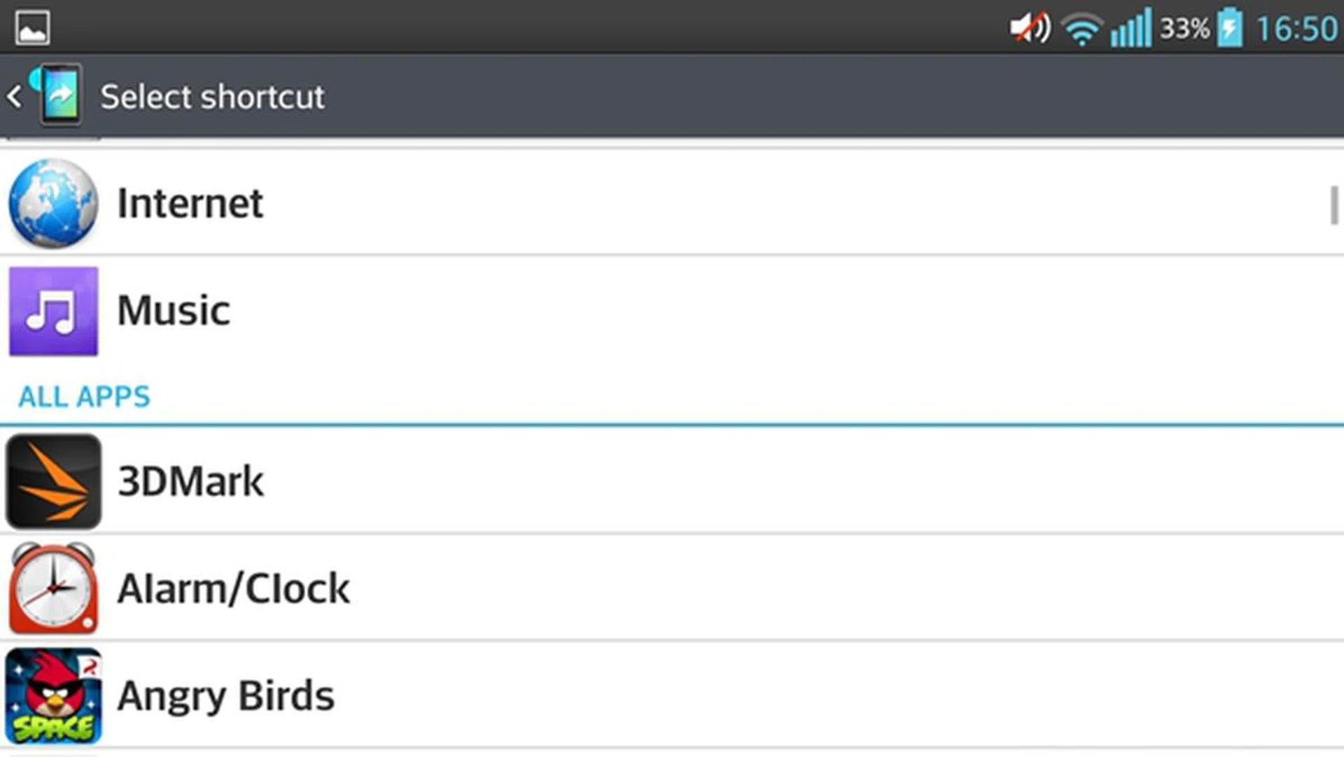 The list of apps that can be set as the shortcut for the Q button.