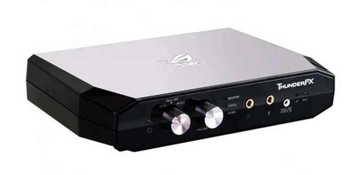 The ROG ThunderFX external DAC will be released as part of a bundle set. The support for
audio inputs from game consoles XBox 360 and PS3, seems to be a hat tip by ASUS to acknowledge the growing clout and presence of cross-platform gamers.