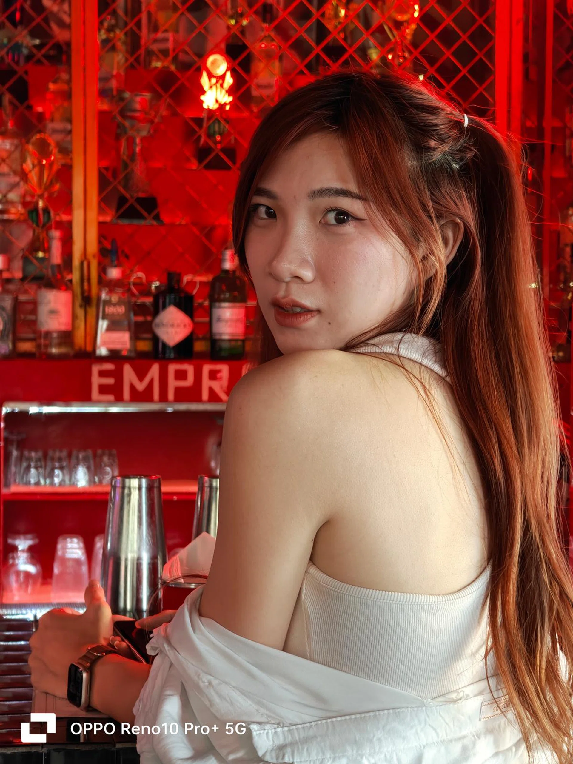 Telephoto camera, 3x optical zoom.