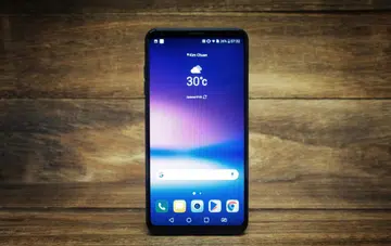 The LG V30+.