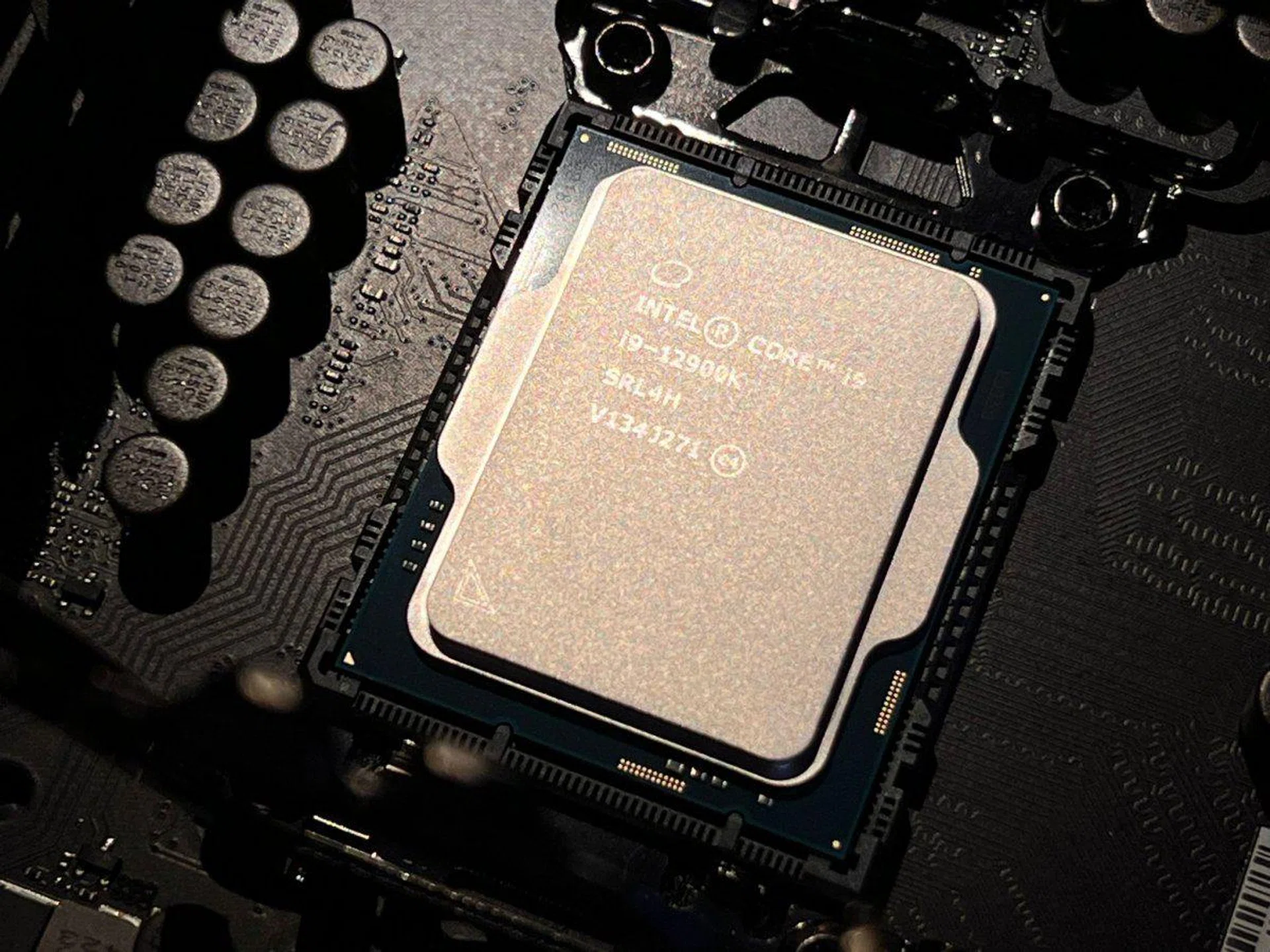 The socketed Core i9-12900K processor.
