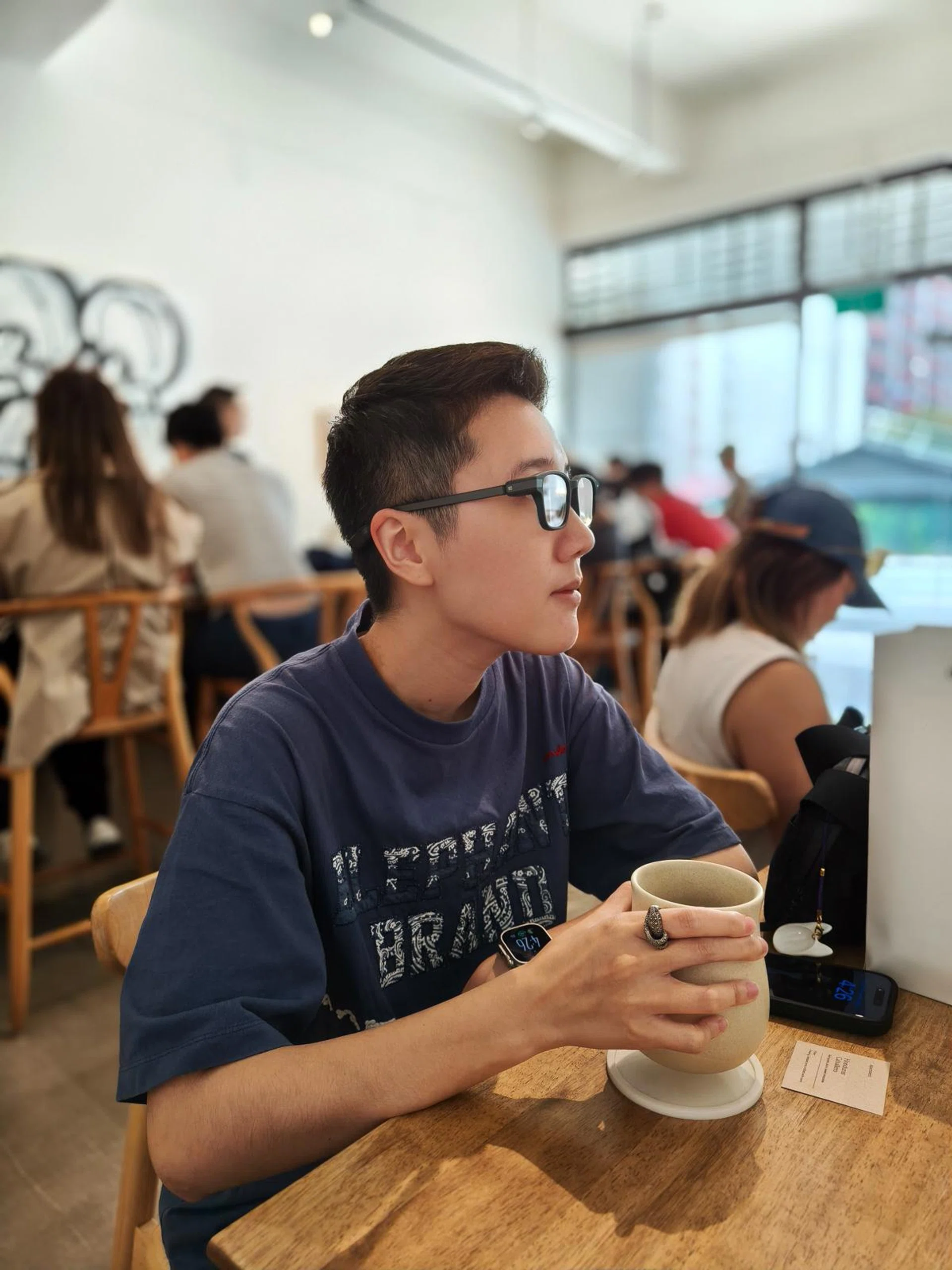 Portrait mode, default beautification on. Photo: HWZ.