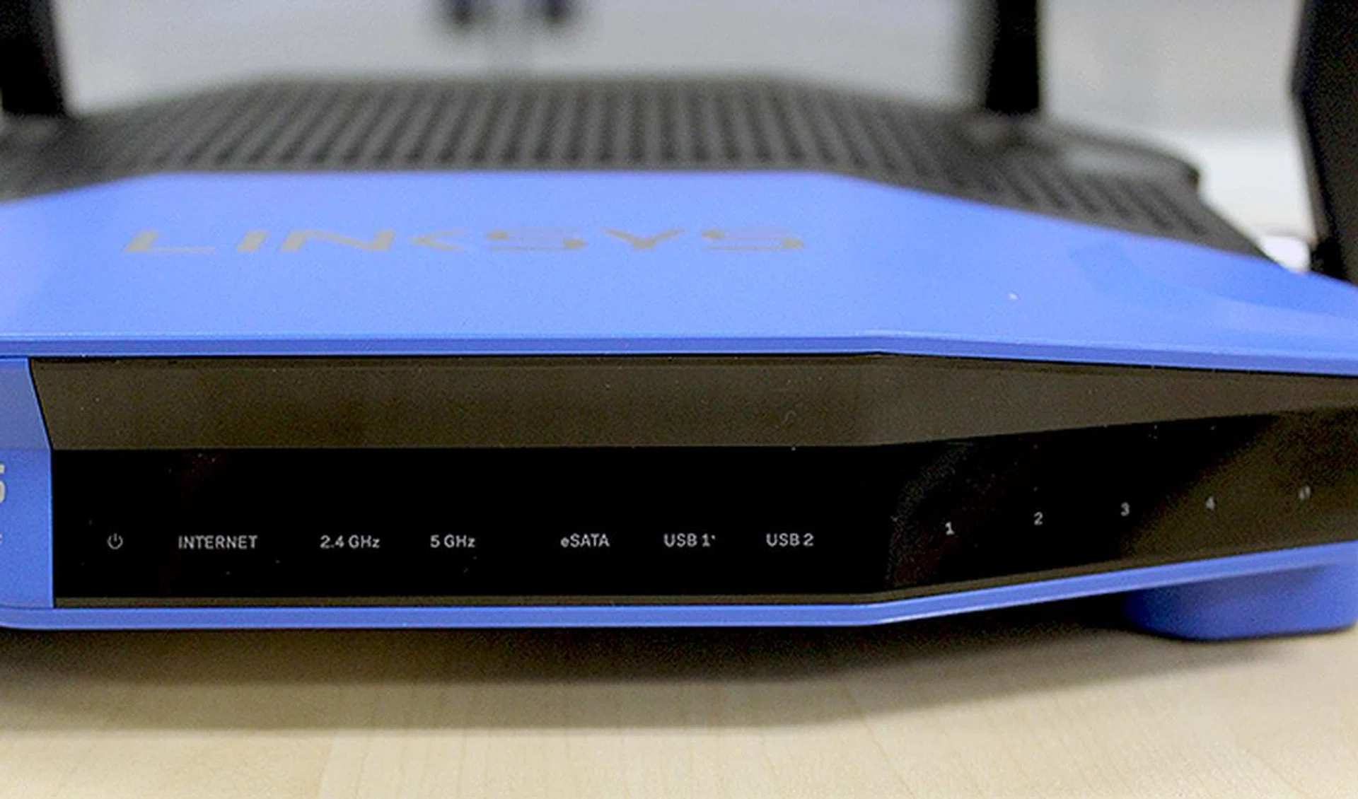 LED indicators up front are useful and tells users at a glance if anything is wrong with their network or devices.