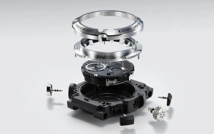 The Frogman GWF-A1000 features a carbon fiber-reinforced monocoque resin case. (Image source: Casio)