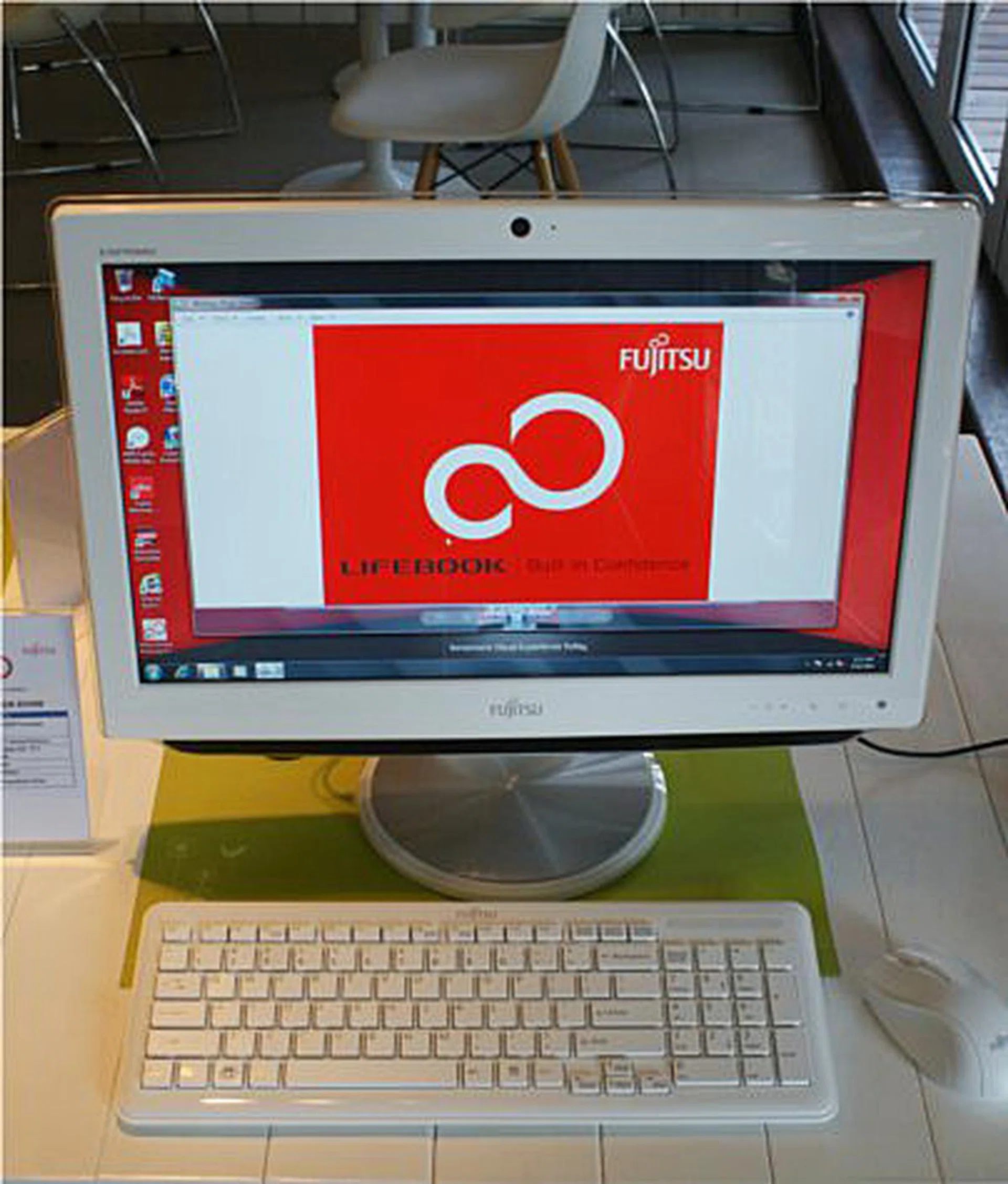 With its design and white color scheme, the EH300 is meant to fit in seamlessly with the home decor of the modern user or even as a simple office machine for general use.