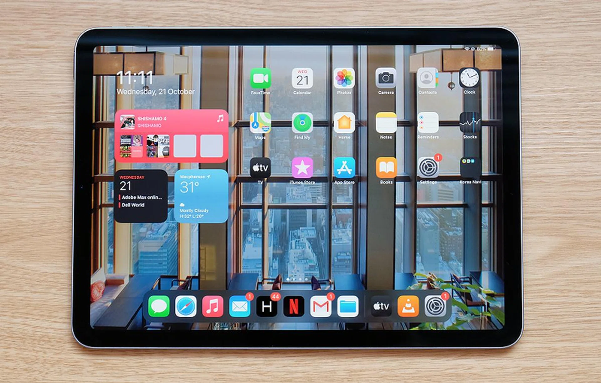 The latest iPad Air is almost physically identical to the 11-inch iPad Pro.