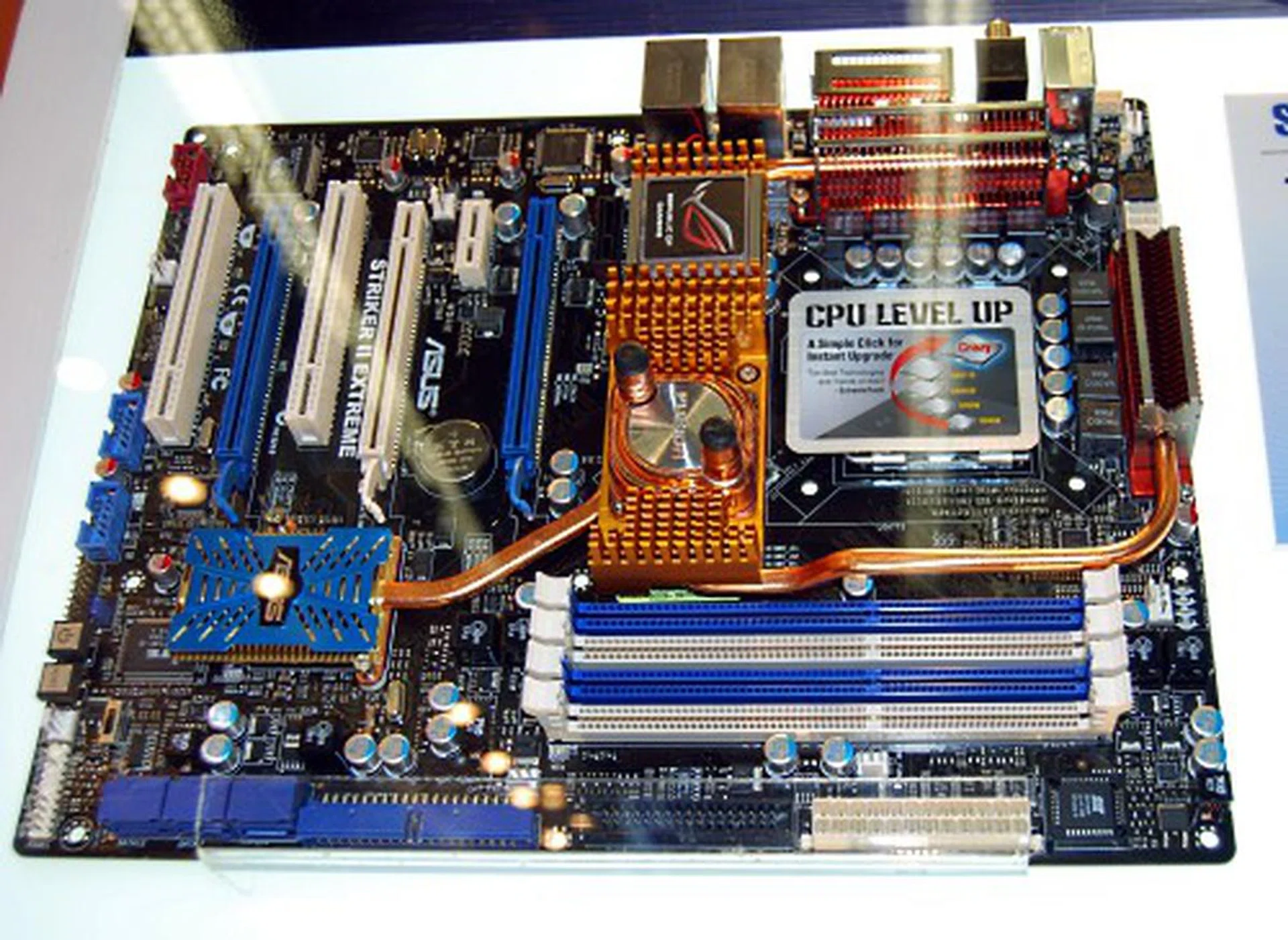  The Striker II Extreme uses Nvidia's nForce 790i Ultra SLI for Intel Processors and uses their Fusion Block System for even more efficient water cooling (if needed).  