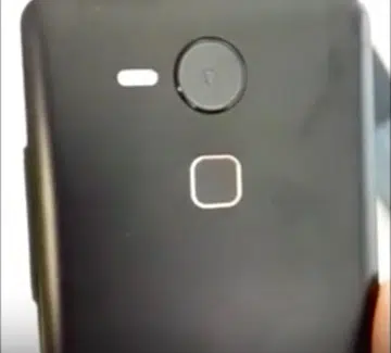 A fingerprint sensor on the alleged Huawei Nexus phone? <br> Image source: Steve Hemmerstoffer (YouTube)