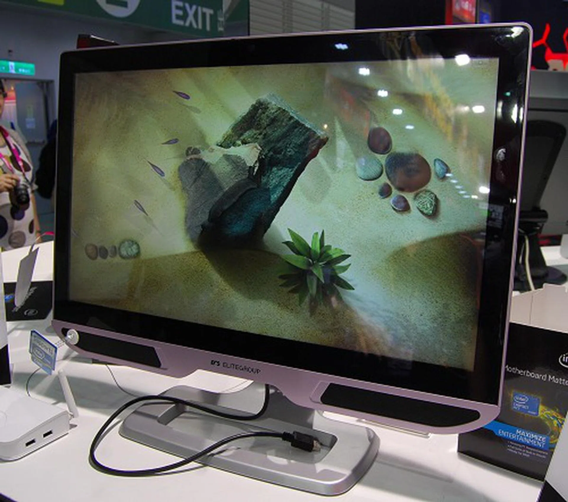 The G24 Aura is a pretty neat looking AIO machine that no one would suspect it being upgradable.