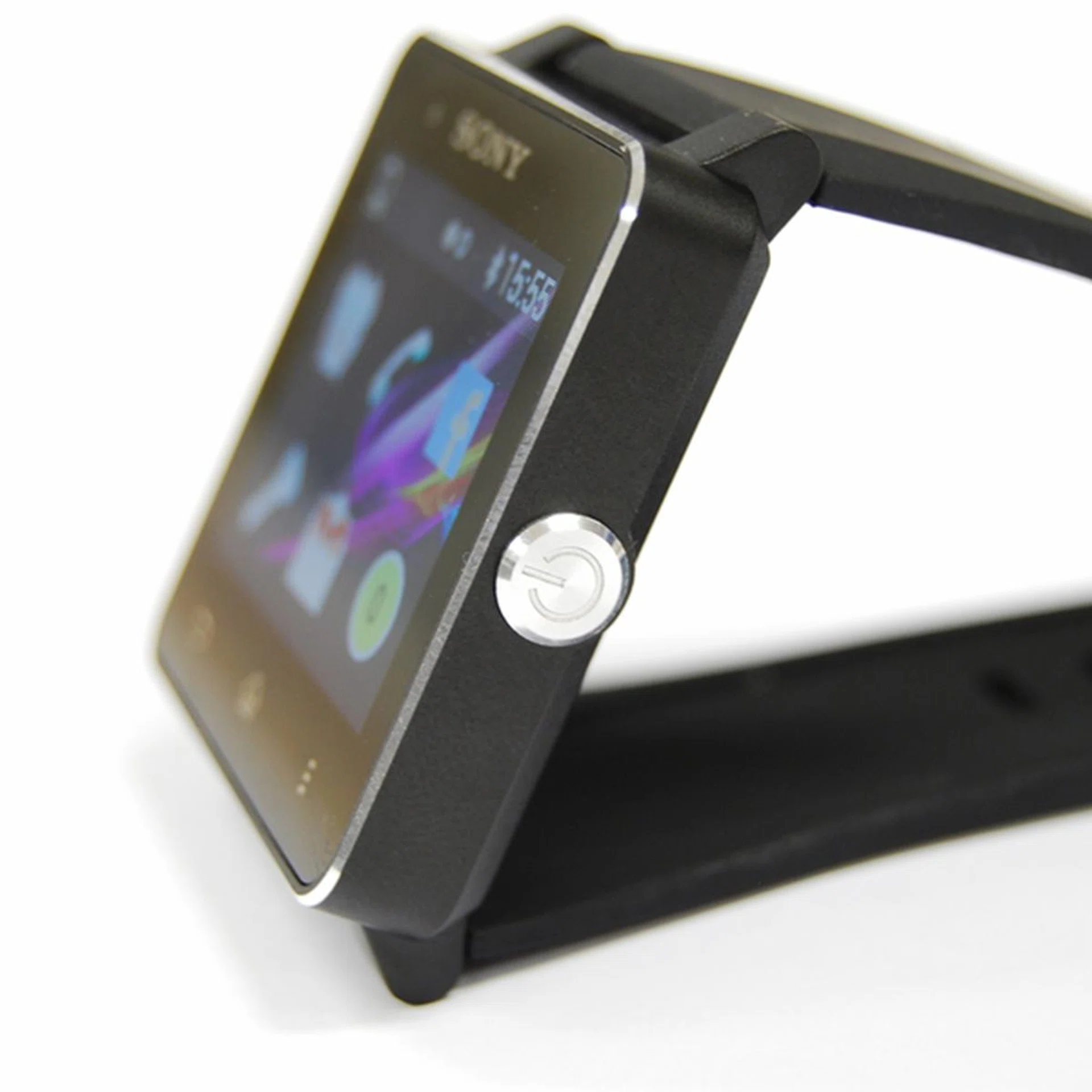 Sony Xperia users will find the metallic power button familiar.