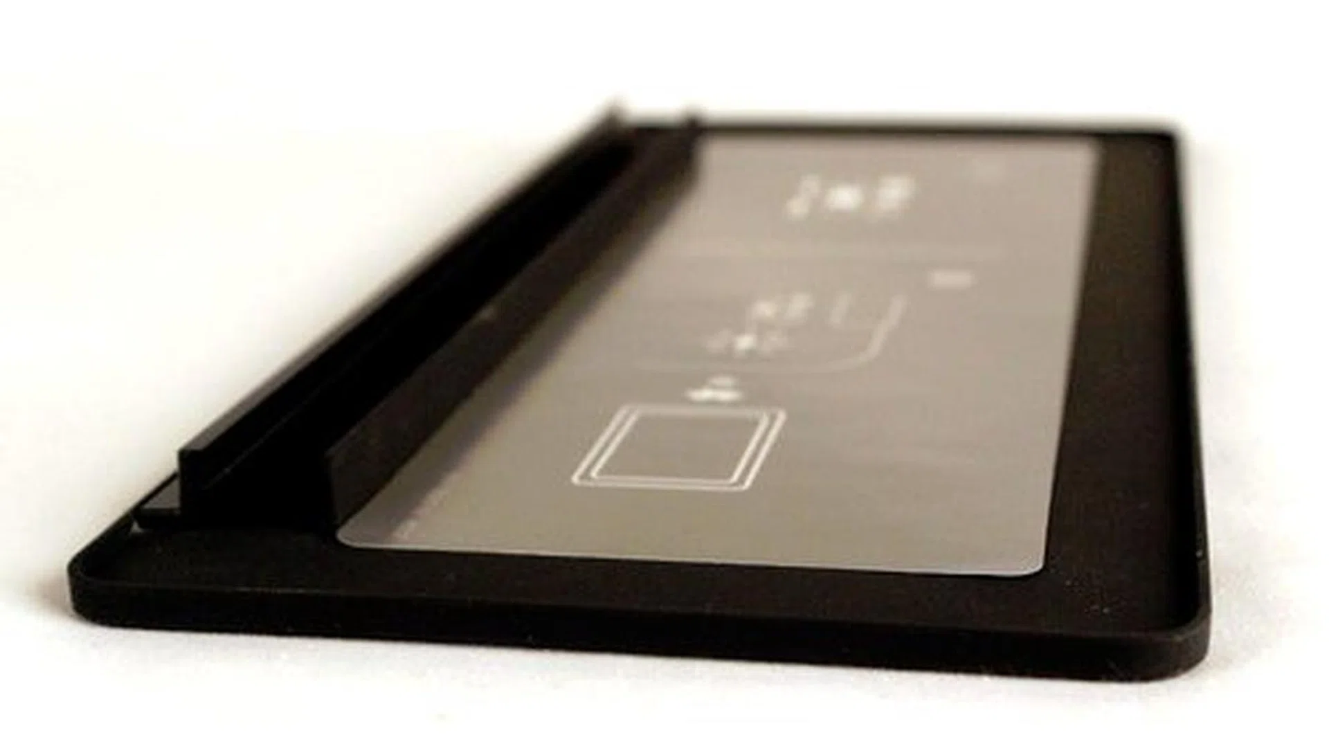 There's a slimmer upper groove so you can tilt your tablets or phones a bit, but it barely makes a difference.