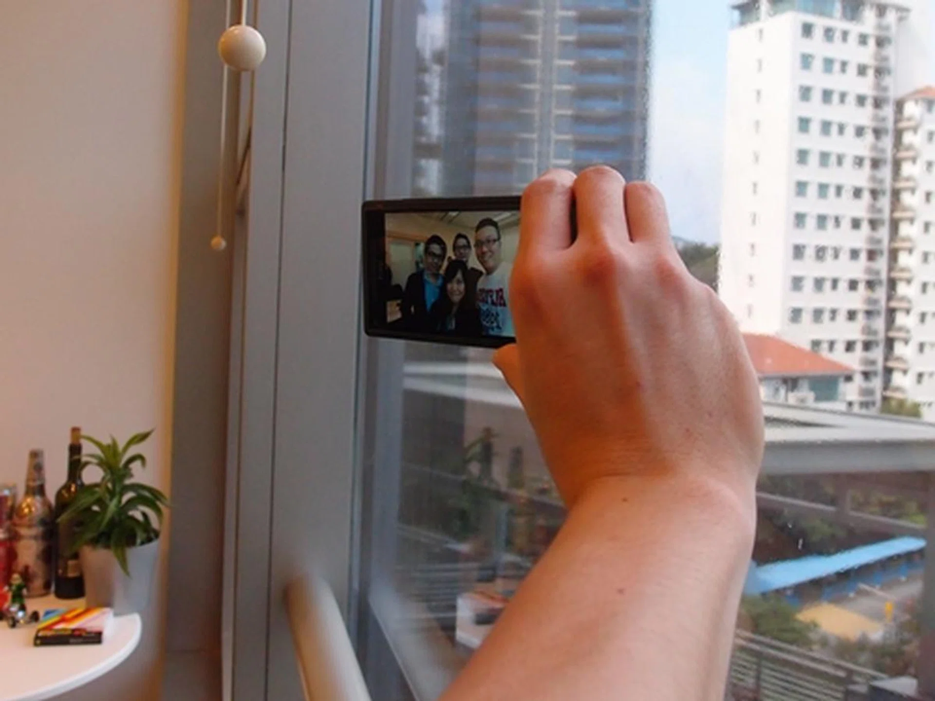 The front-facing camera at work. Notice that there's definitely more space for a bigger group photo.
