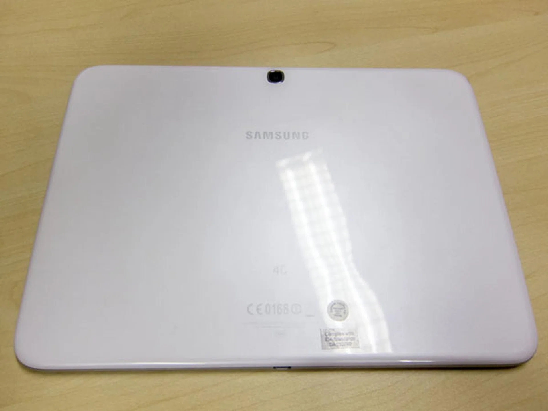 The plastic back that shouldn't be unfamiliar to Samsung mobile device users.