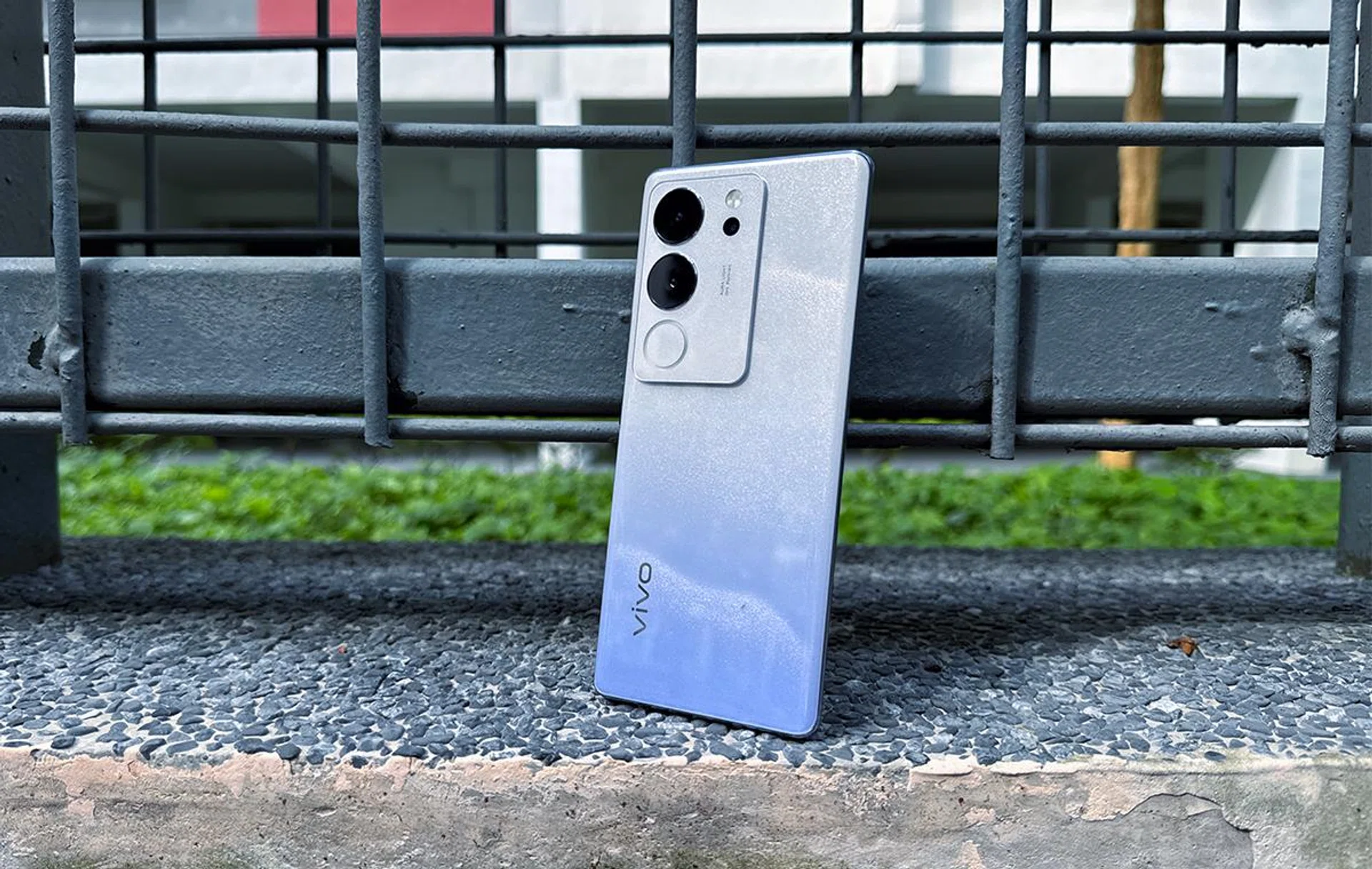 Vivo V29 review.