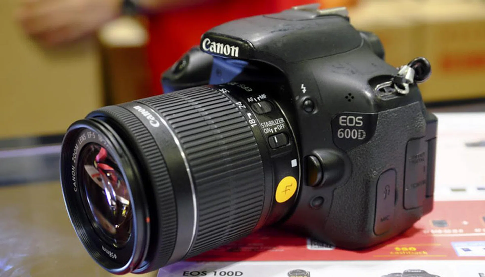 The EOS 600D twin lens kit costs $949 (after the $50 cashback), and you get a free 8GB SD card, 16 GB SD card, dry cabinet, an EOS camera case, EOS bag, and a EOS 600D user guide book. The extended warranty costs $240 and gives you an extra 2 years as well as a free 5D Mk 3 mini thumbdrive, as well as the option to purchase the EF50mm F1.8 lens for just $99.