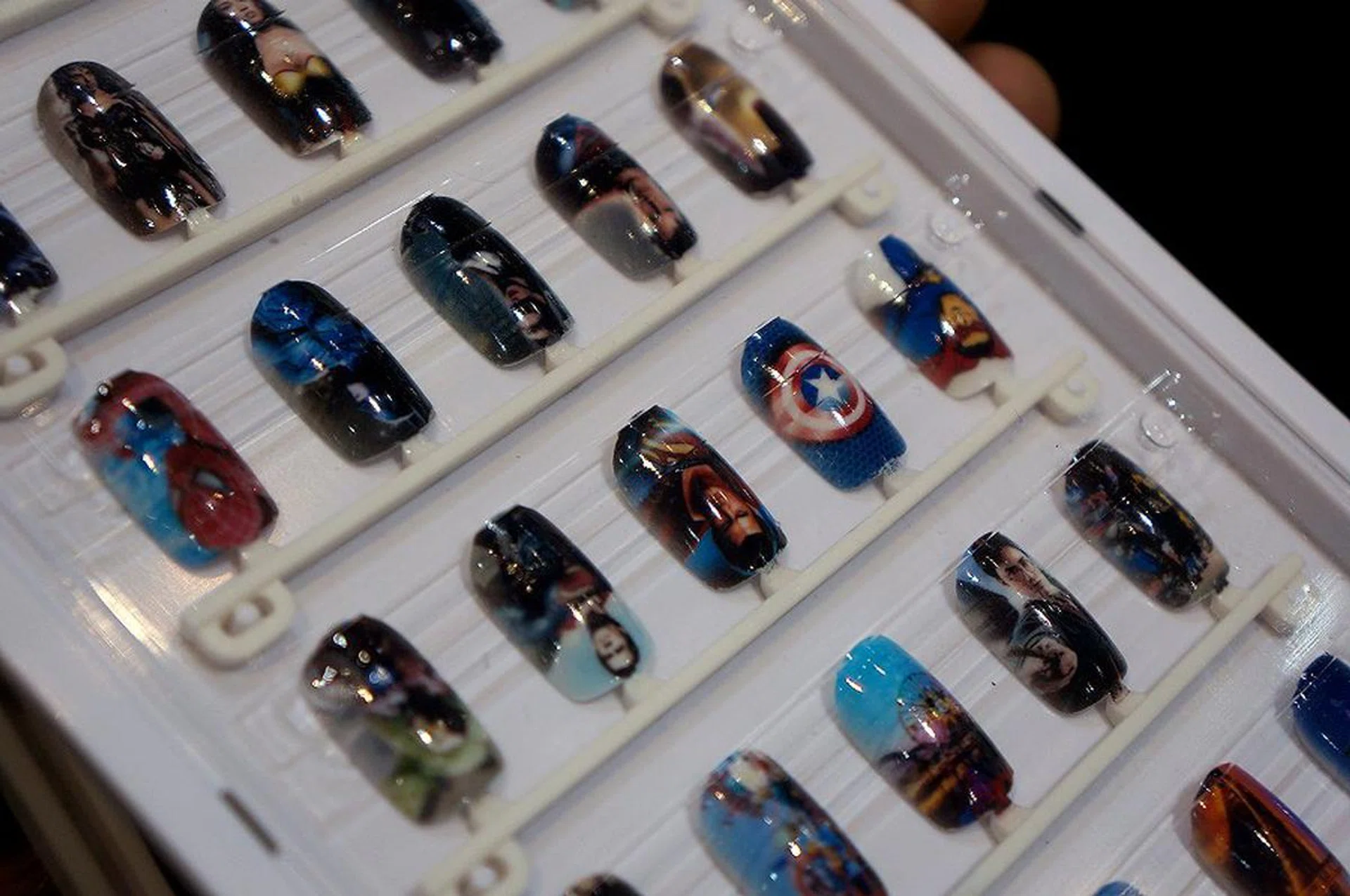 Here are some of its sample printouts. Pretty cool, yes? Once these machines get more affordable, expect another industry where humans will slowly be replaced by machines such as this.