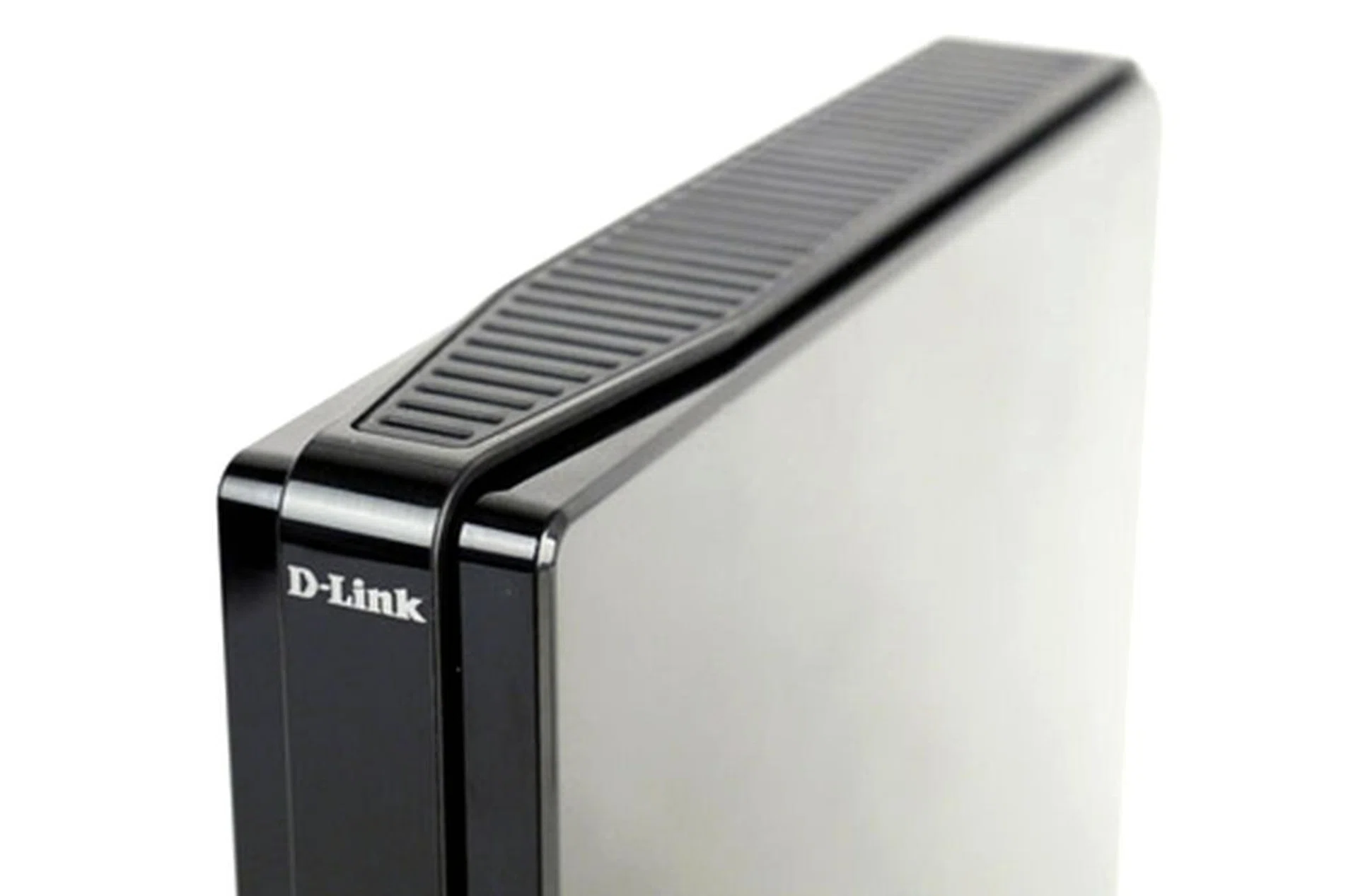 Heat vents are located at the top and back of the DIR-865L to facilitate air flow and the cooling of this networking unit.