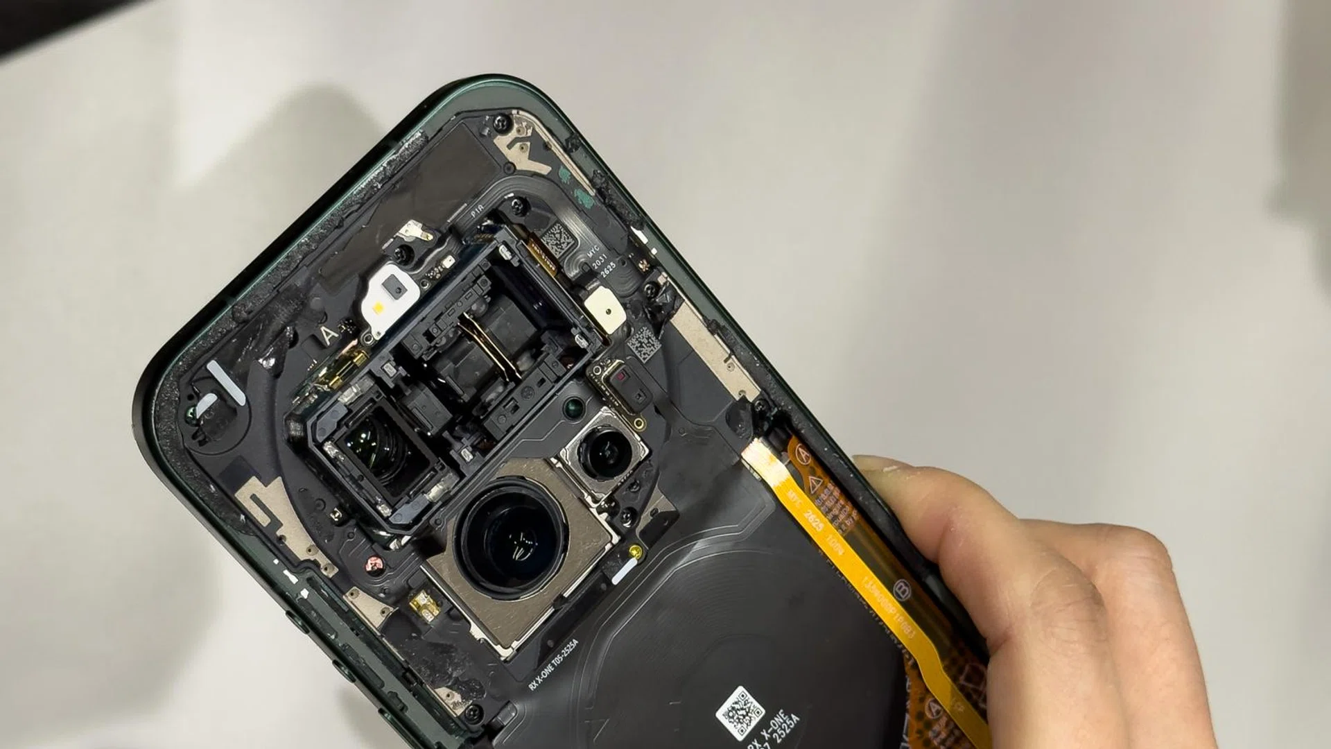 Xiaomi 17 Ultra open back