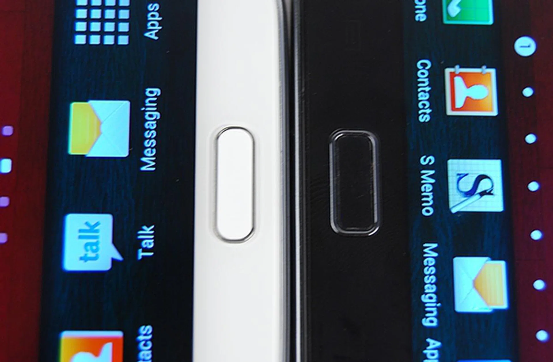 Notice the slight difference in the design of the home button. The Samsung Galaxy Note II (left) sports a thinner but longer home button, which still provides a good tactile feedback.