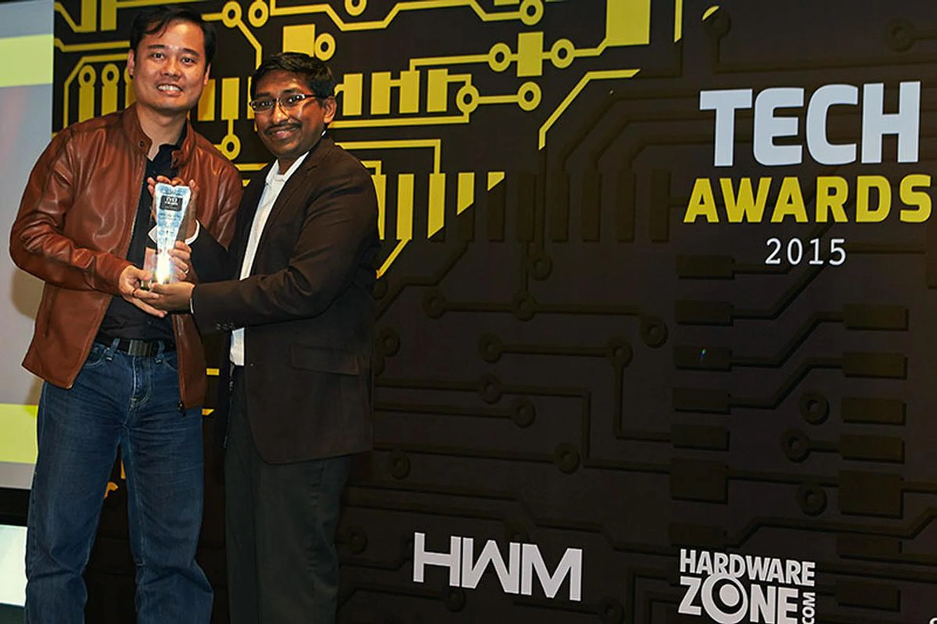 NEC's M322W is the winner of our Best Business Projector category. Accepting the award for the company is Mr.Jeremy Lim, Sales Manager, NEC Singapore.