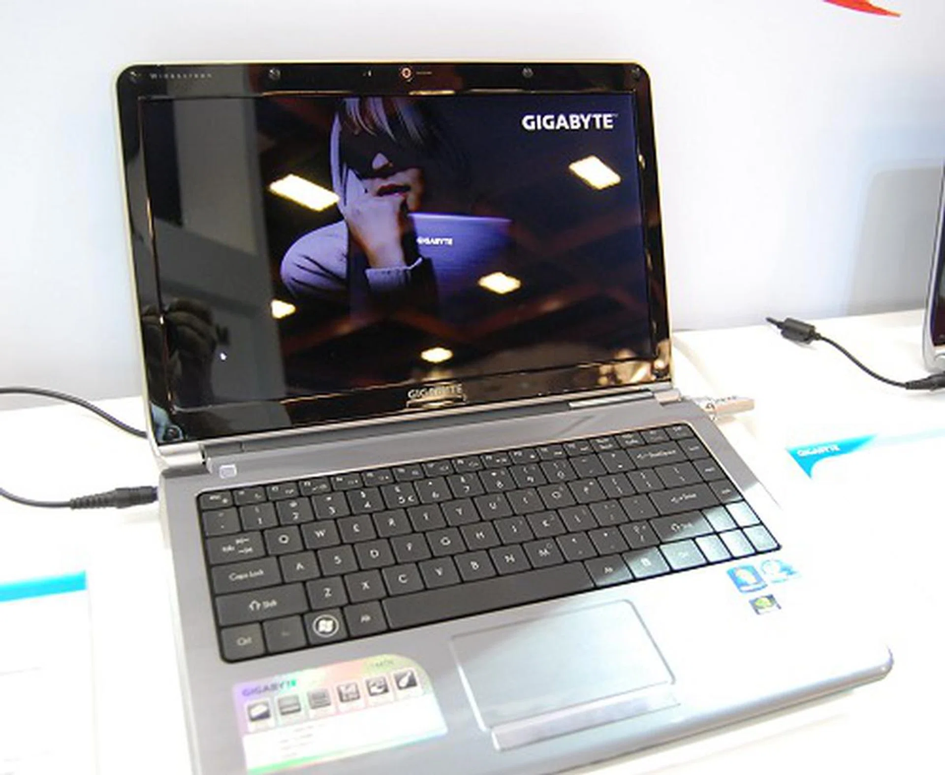 Here's a much newer Gigabyte notebook, the Q1447N. Based on the mobile version of the Core i3 and i5 processors, its has a simple design but weighs a little heavy at 2.5kg. Specs include a 14-inch (1366 x 768 pixels resolution), Intel H55M chipset, GeForce 310M GPU and an option to go with a 3.5G HSDPA module.