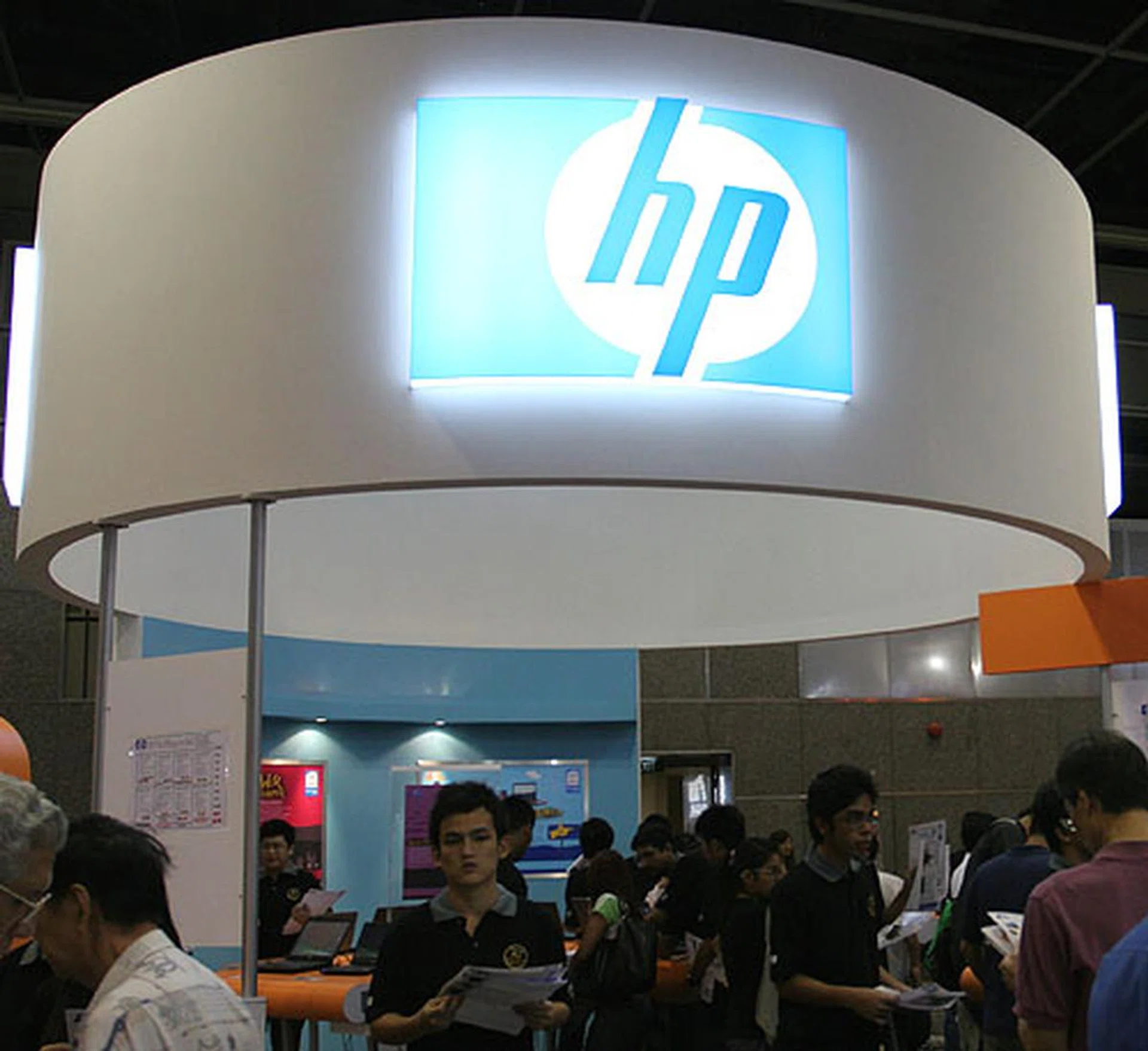  HP has a considerable presence at Comex and the products on show include all its PCs, PDAs and printers. Not to mention Compaq.  