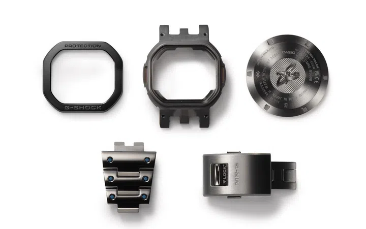 The case, bezel, and bracelets are made from special alloys. (Image source: Casio)