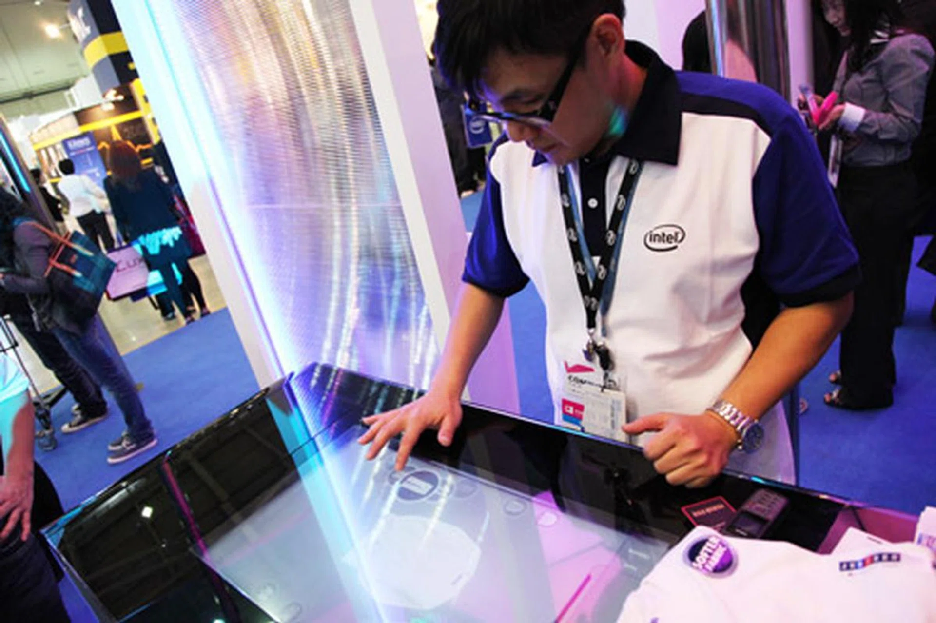 Mix and match your clothes on this interactive kiosk before you physically try them.