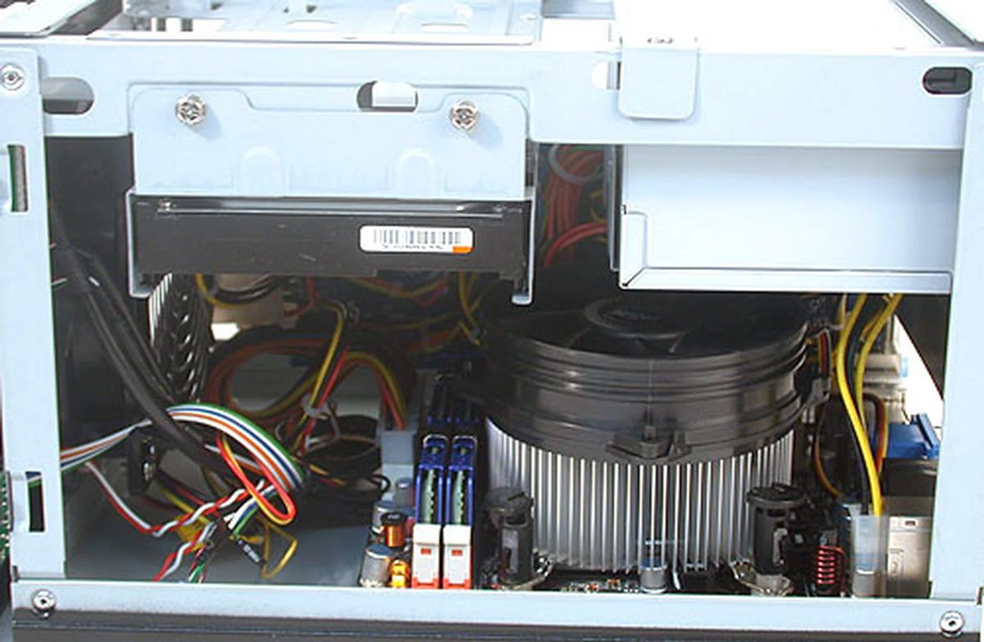 With our hard drive, motherboard and processor installed, it's getting a bit too cozy inside the Sugo. 