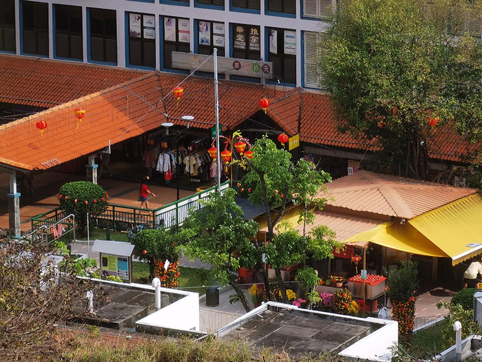 Resulting 10x Zoom from the vantage point pictured above.