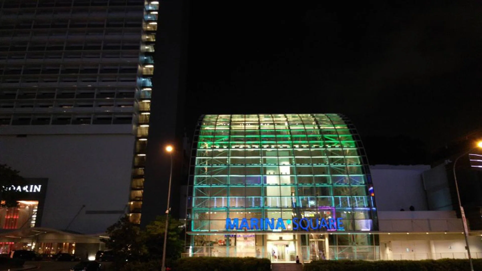 Photo taken using Auto Mode. <br> Low light is where the camera falters. Upon zooming in, image artifacts and noise are apparent. Details also get murky. <br> Click to enlarge the image.